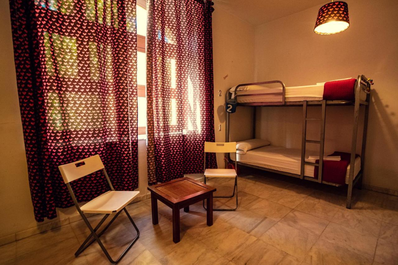 La Flamenka Hostel Sevilla Dış mekan fotoğraf